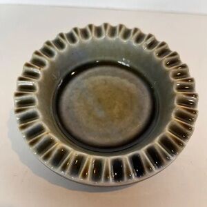 Ruffled Ceramic Bowl